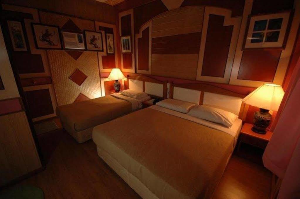 Shari La Island Resort Kampong Pasir Hantu Luaran gambar