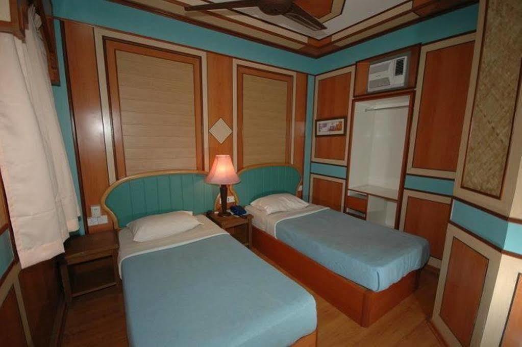 Shari La Island Resort Kampong Pasir Hantu Luaran gambar