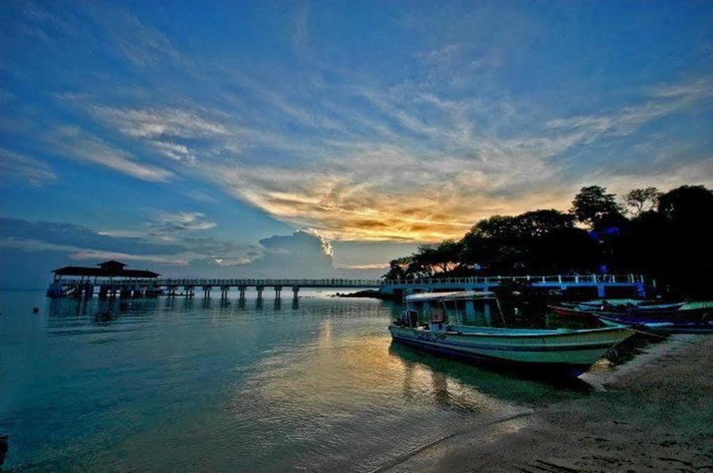 Shari La Island Resort Kampong Pasir Hantu Luaran gambar